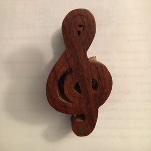 Jumbo wooden clip
