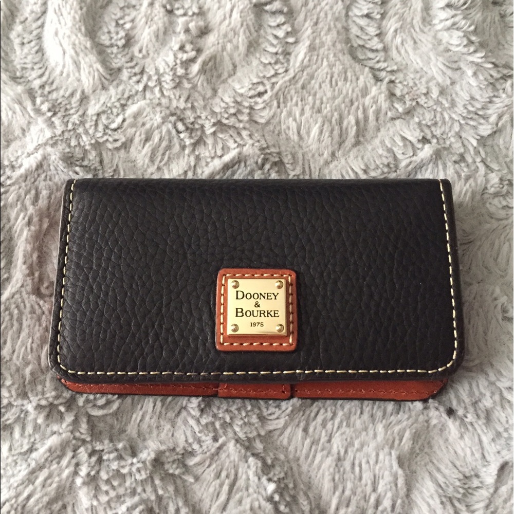 Dooney & Bourke phone wallet