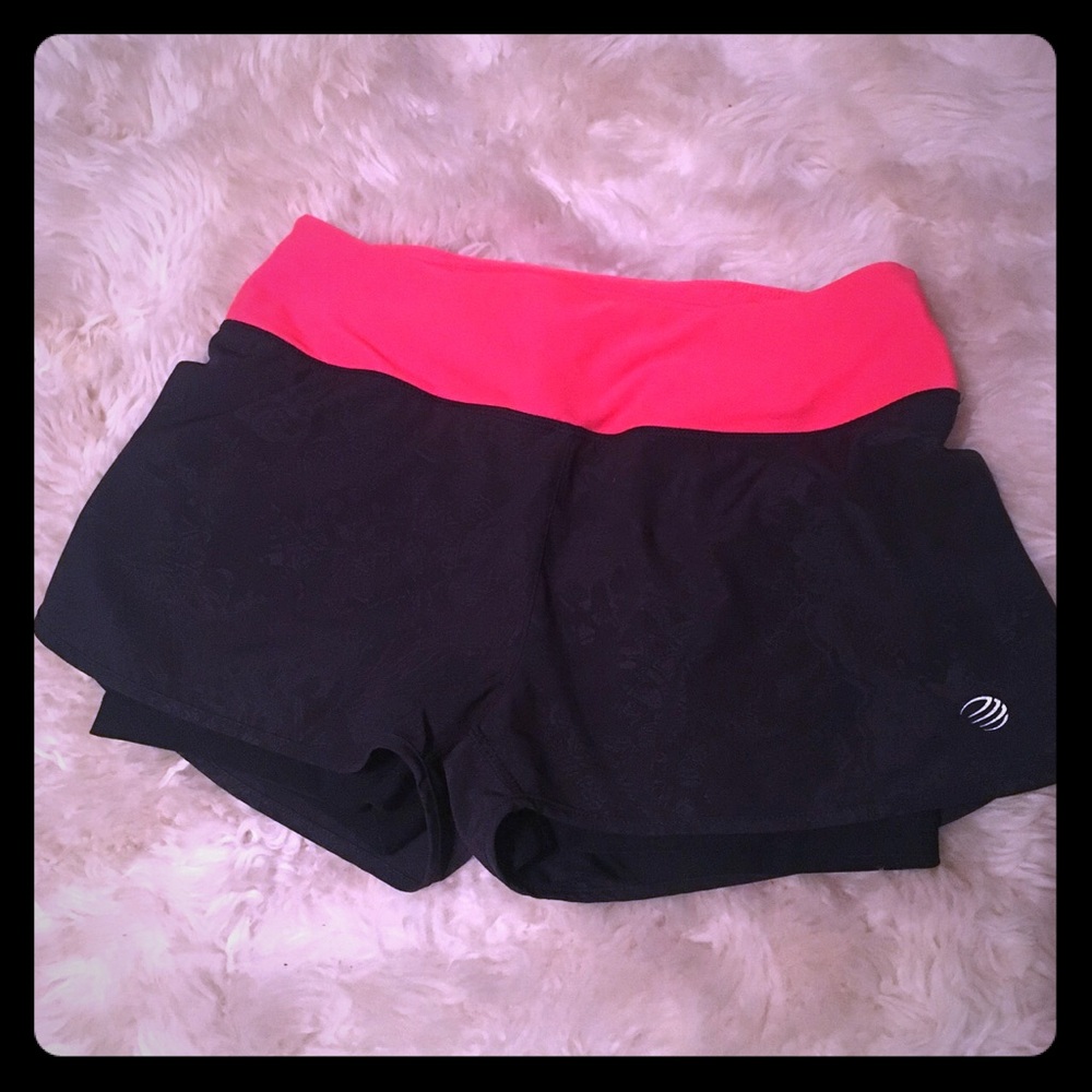 ⭐️ sold ⭐️ MPG fitness shorts