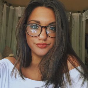 Meet your Posher, Christie