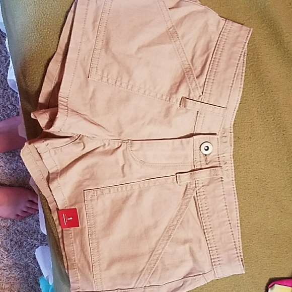 Arizona shorts - Picture 2 of 2