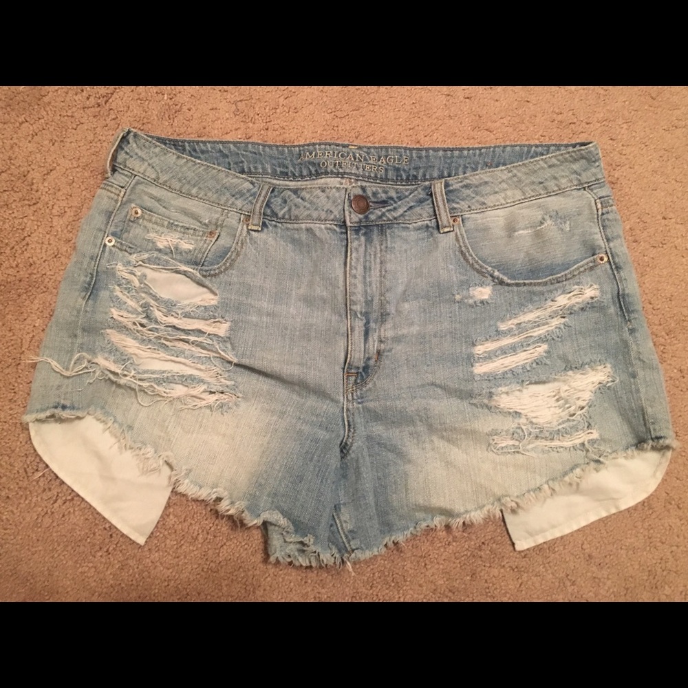 Hi-Rise Festival Jean Shorts 🦋