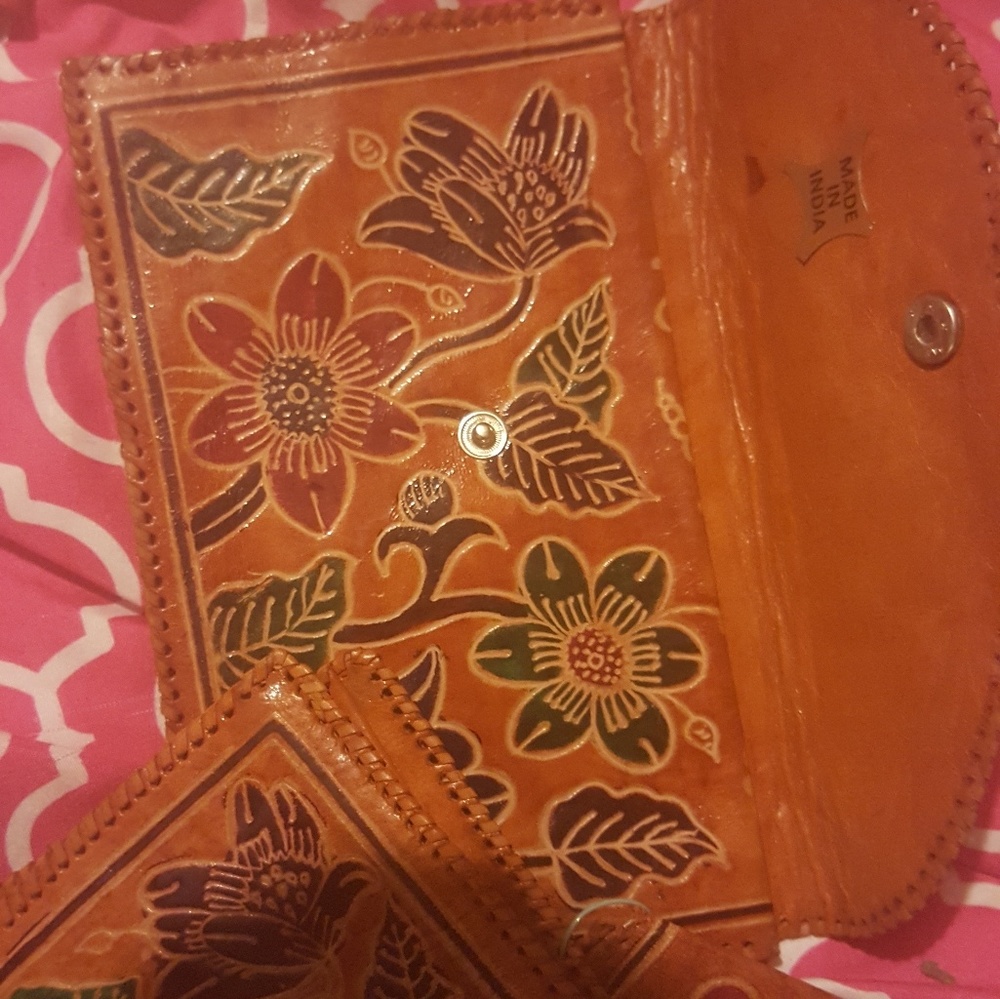 beautiful wallet, coin $ clutch set