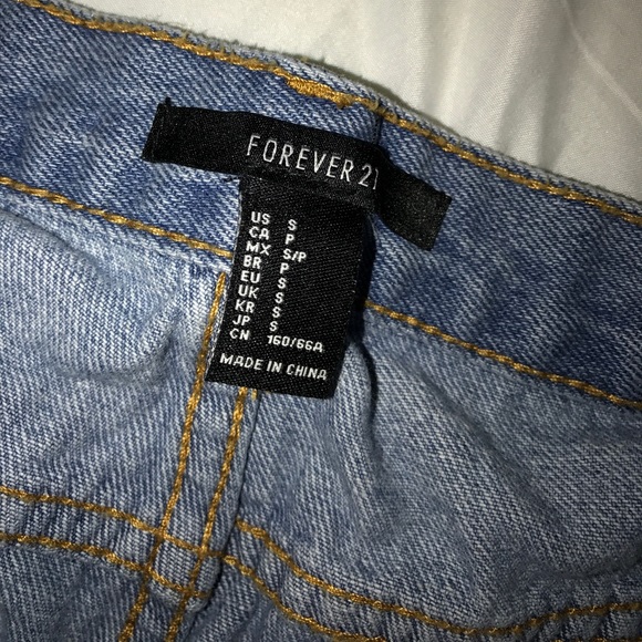 Forever 21 Star Sequenced Jean Shorts - Picture 3 of 3