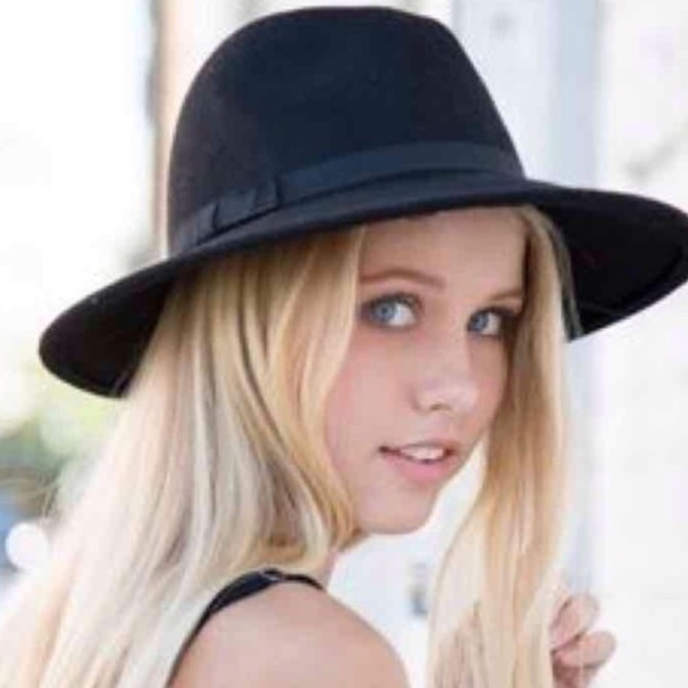 🎊Host Pick 🎊Black wool bow fedora hat