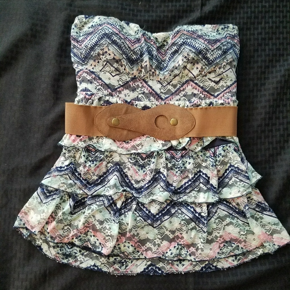 Lacey strapless top