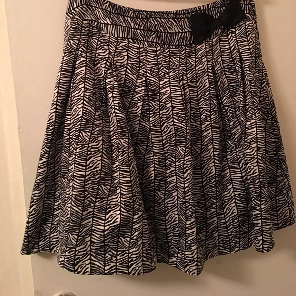 Black / White Zebra Print  Skirt