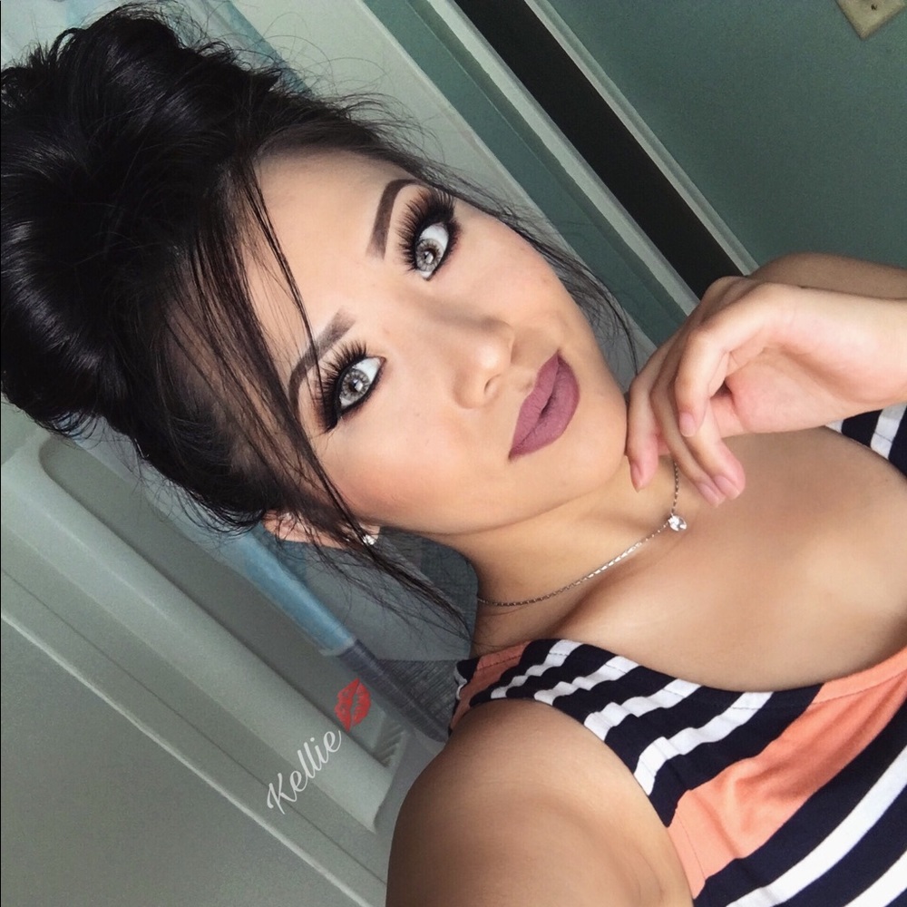 Meet your Posher, Kellie