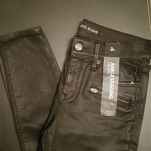 New! EXPRESS coated legging jeans