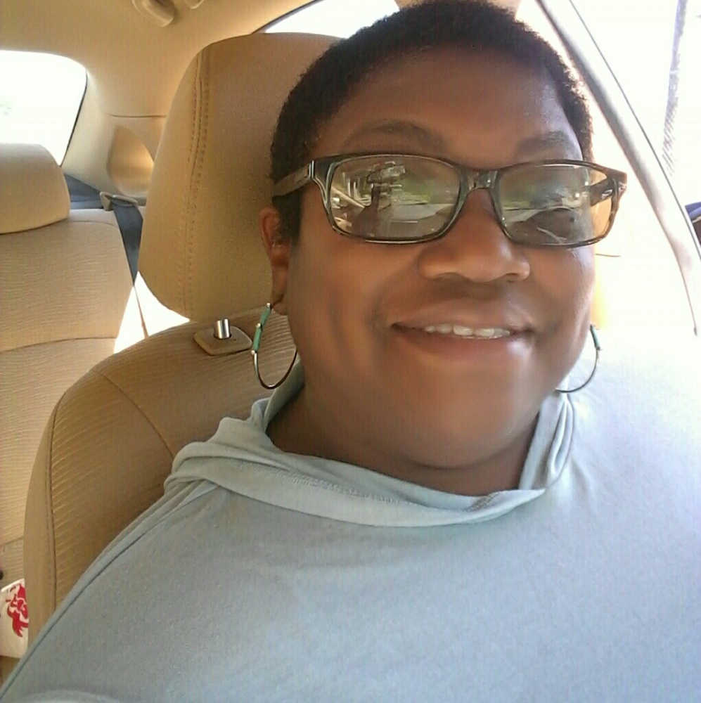 Meet your Posher, Denise