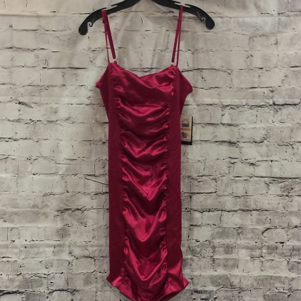 NWT Grass Prom Style Fuchsia  Bodycon Dress