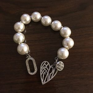 Henri Bendel Pearl Bracelet