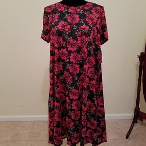 *SOLD* LulaRoe Large Carly Floral