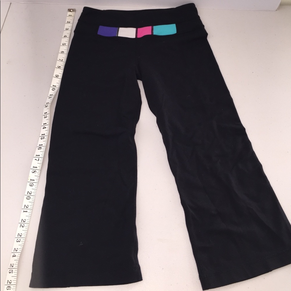 Lululemon black pants 4
