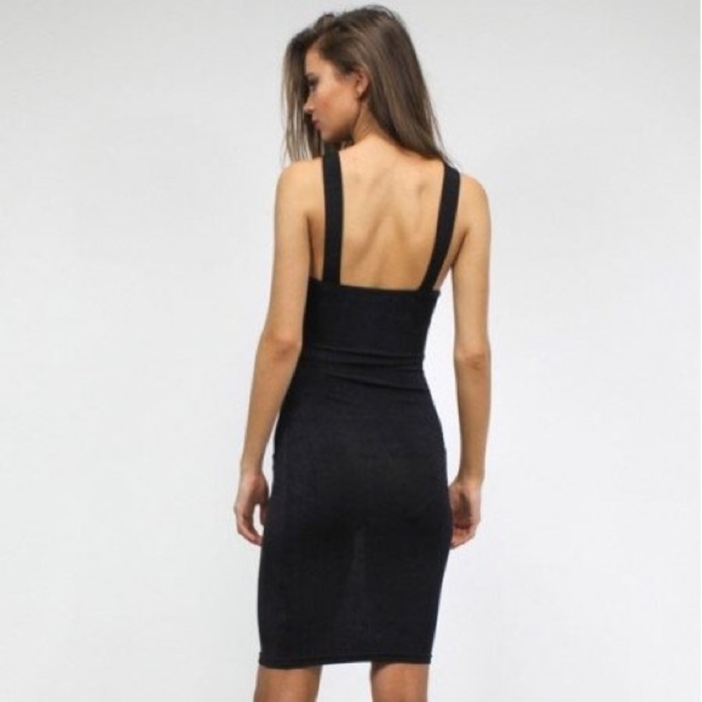 NWT *LAST ONE* Divine High Neck Bodycon Dress by Lioness - Picture 3 of 3
