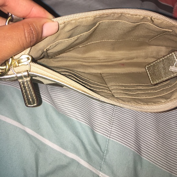 PRICE REDUCED!! Coach wristlet - Picture 4 of 4