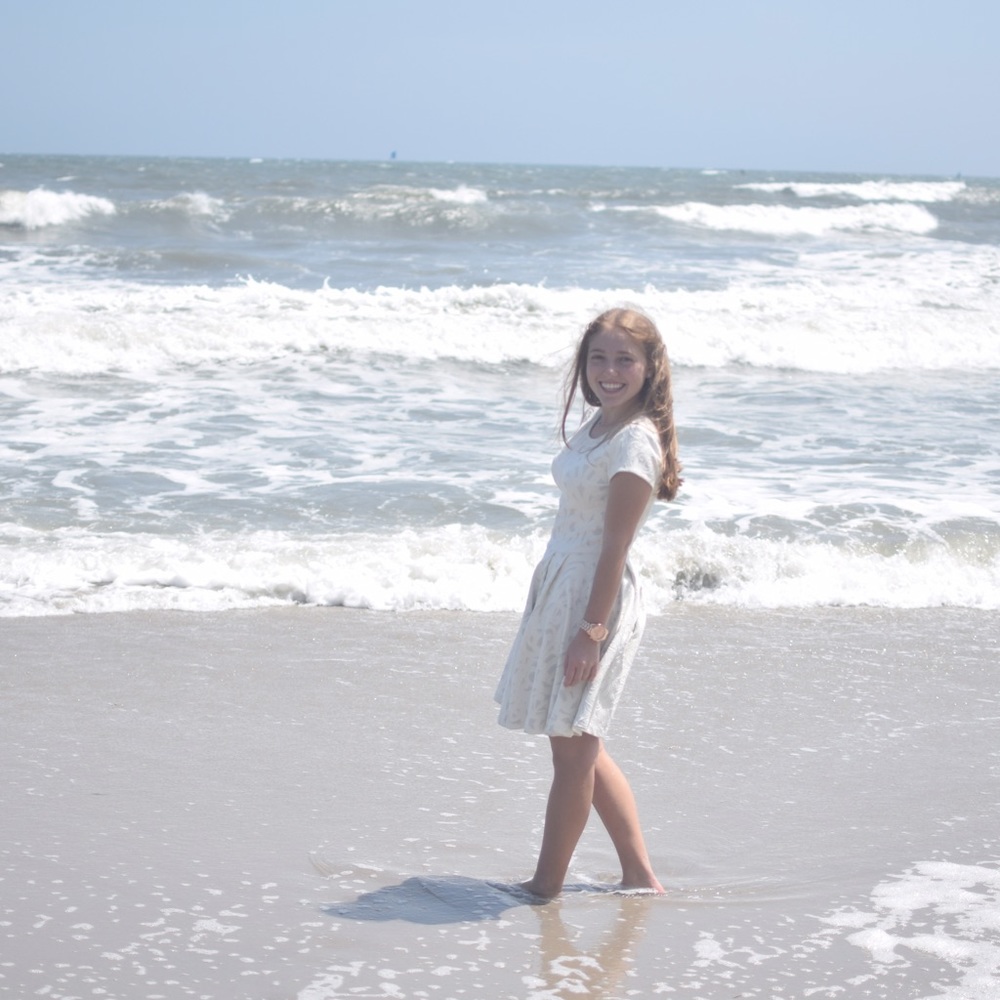 Meet your Posher, Adira