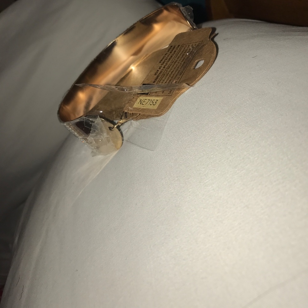 Chocker - Picture 2 of 2