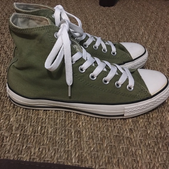 Converse Shoes Converse Hitops Army Green Womans 9 Mens Converse Shoes Converse Hitops Army Green Womans 9 Mens