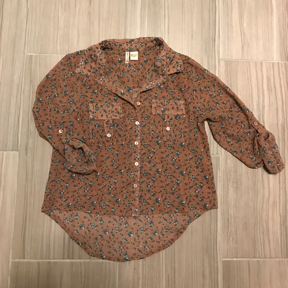 Polka dot/floral collared button up blouse