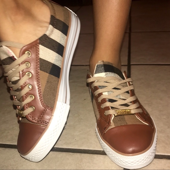 Burberry Shoes - Burberry sneakers
