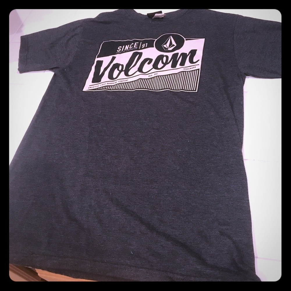 Volcom shirt
