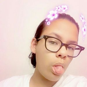 Meet your Posher, Luisa fernanda