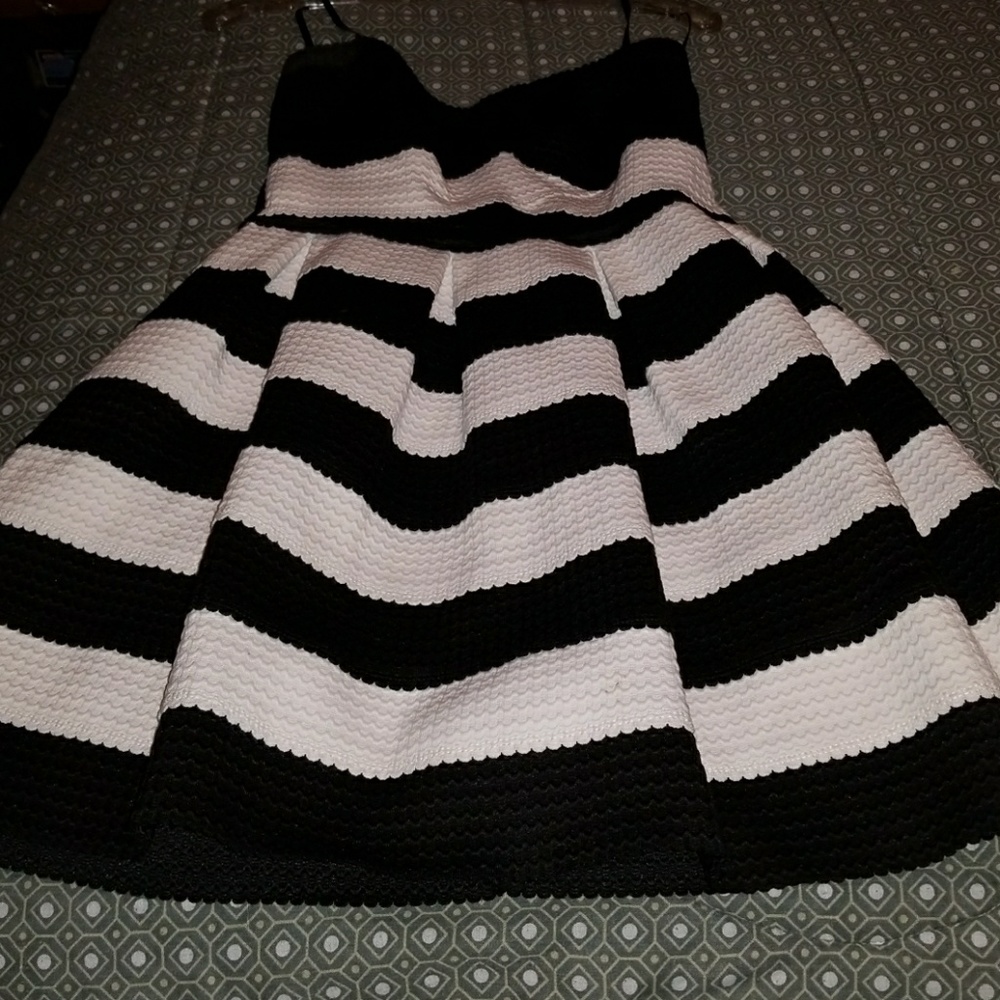 Used once black and white strapless mini dress