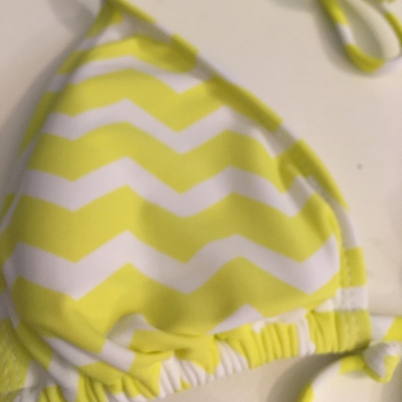 Old Navy triangle chevron bikini top - Picture 2 of 3