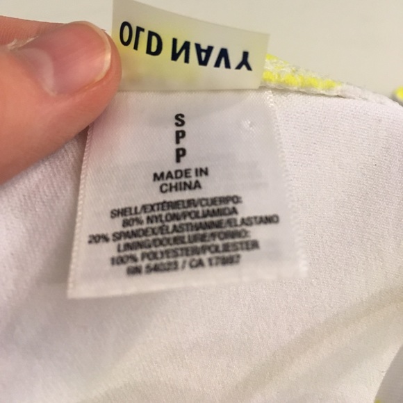 Old Navy triangle chevron bikini top - Picture 3 of 3