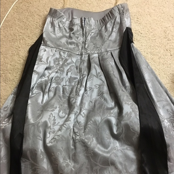 Super cute Grey short homecoming dress! - Picture 2 of 3