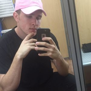 Meet your Posher, Cameron