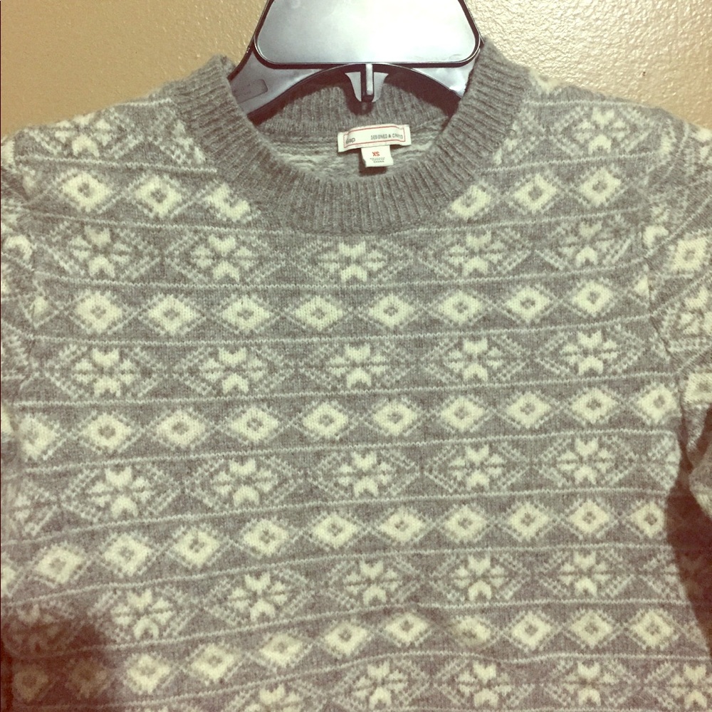 Sweater - Picture 2 of 4