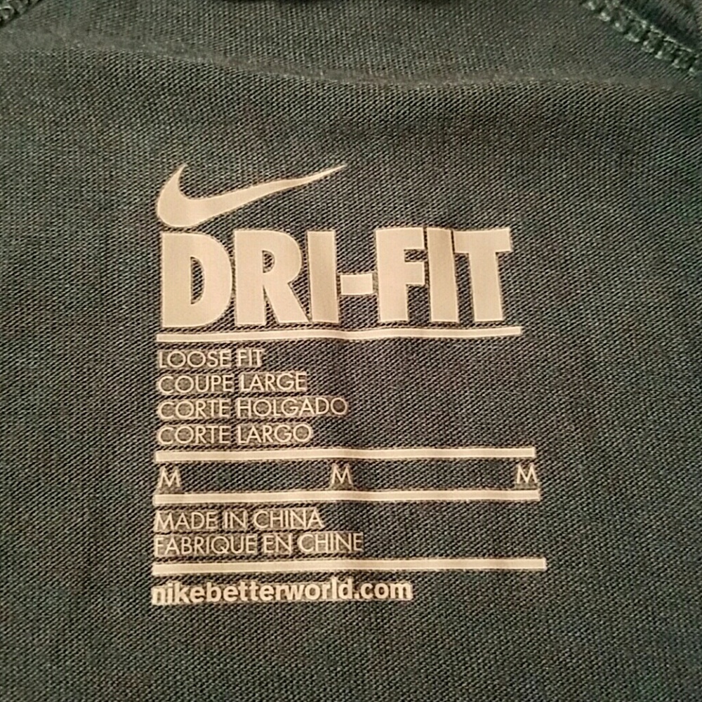 Nike Dri-fit tank - Picture 3 of 3