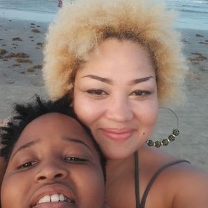 Meet your Posher, Mia