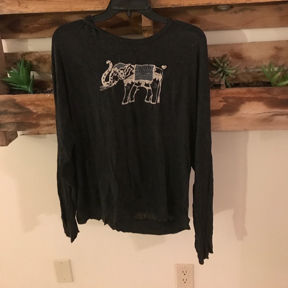 Brandy Melville long sleeve with elephant detail