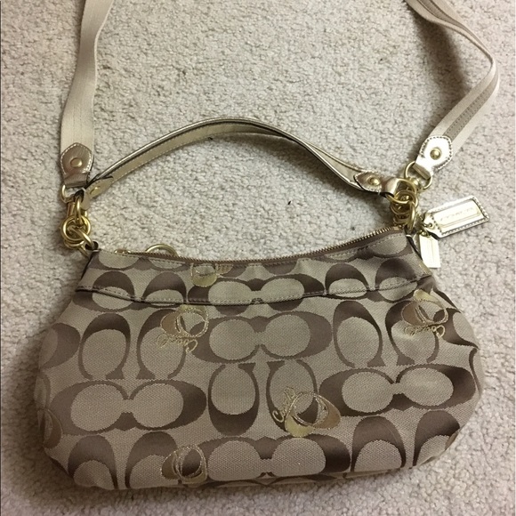 Small coach purse! Basically brand new! - Picture 2 of 4
