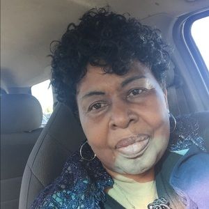 Meet your Posher, Annie