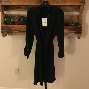 Black long sleeve who what wear dress