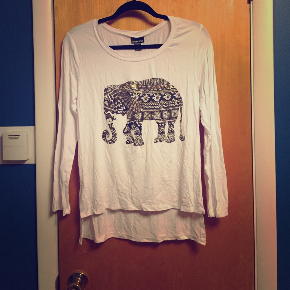 DONATED Cute high low elephant top!
