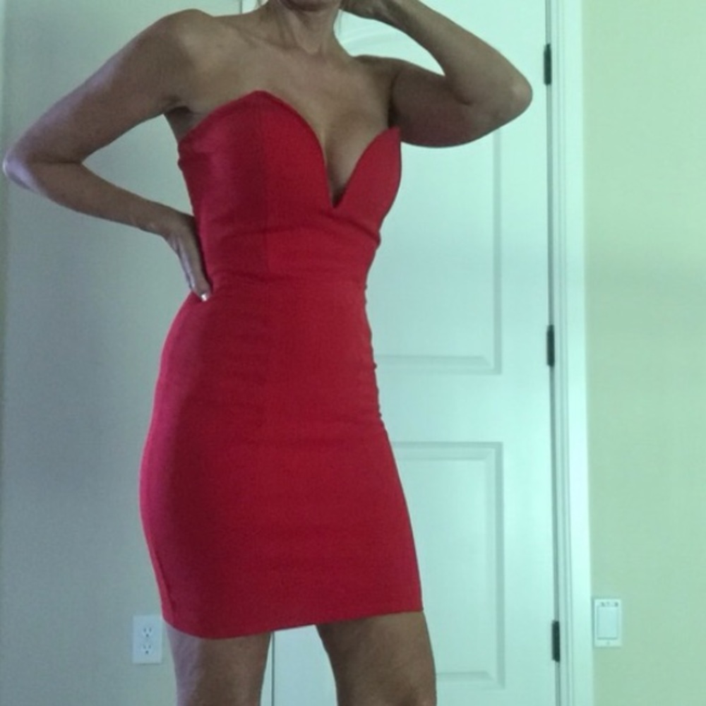 RED DRESS