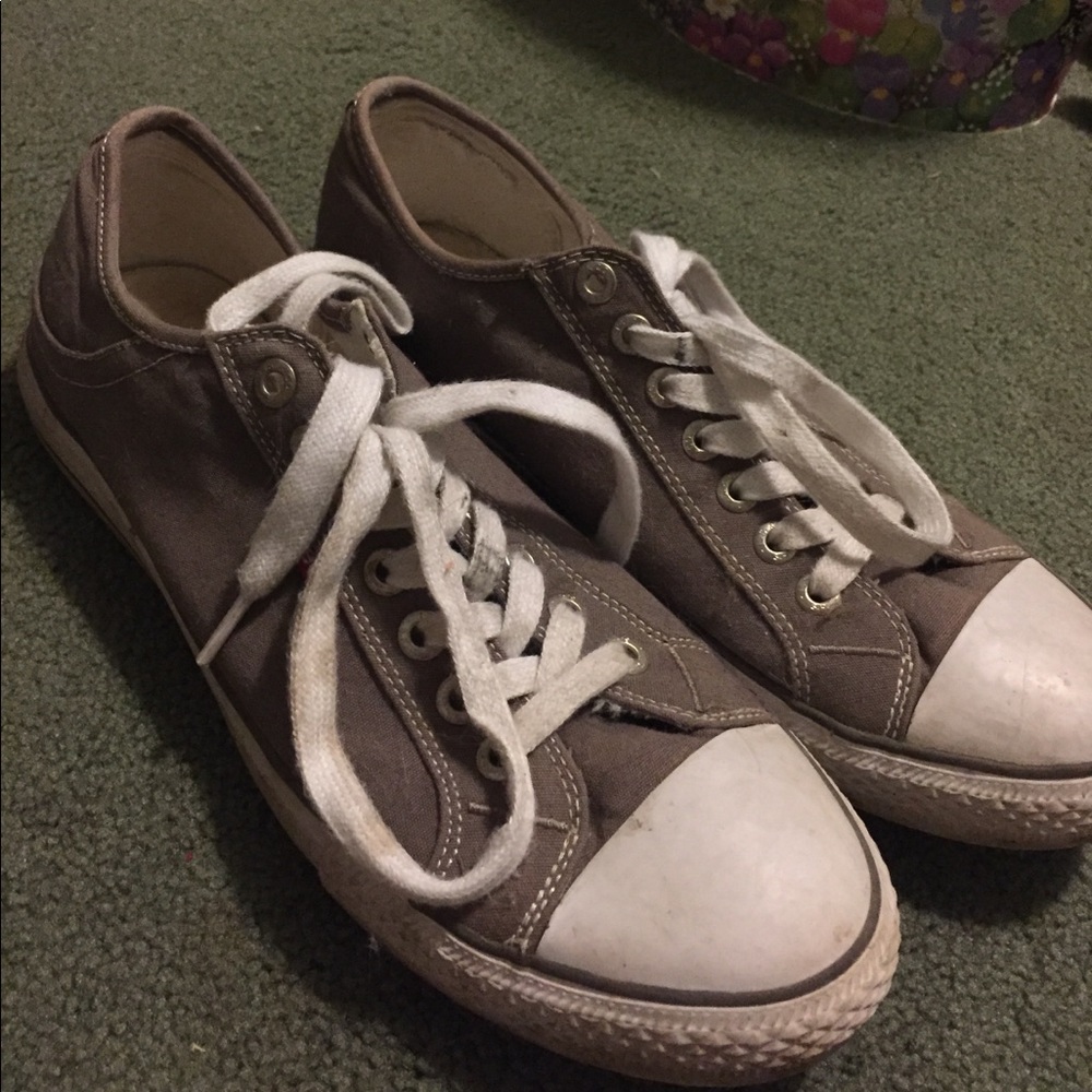 Levi's canvas shoes