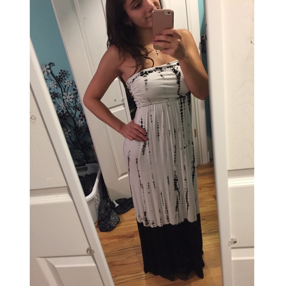 Black and white tie dye maxi dress