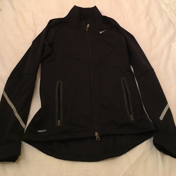 Nike Jackets & Blazers - ⚡️Nike jacket, like new!