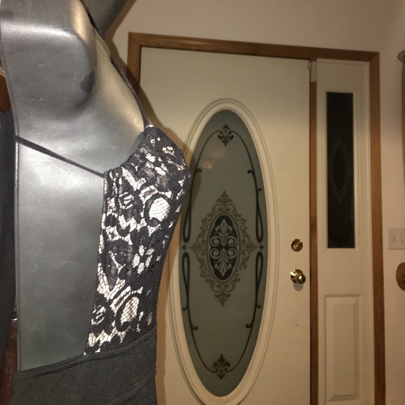 Dressy backless stretchy romper/jumpsuit with lace - Picture 4 of 6