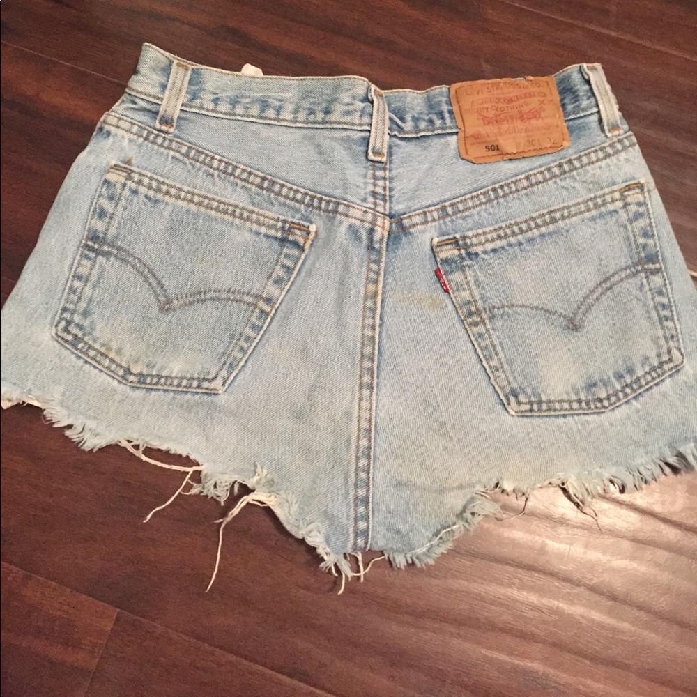 Levi shorts - Picture 1 of 5