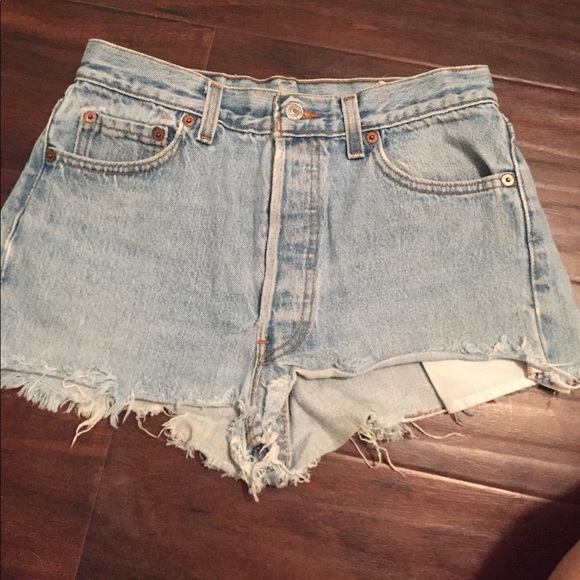 Levi shorts - Picture 2 of 5