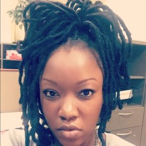 Meet your Posher, Alisa