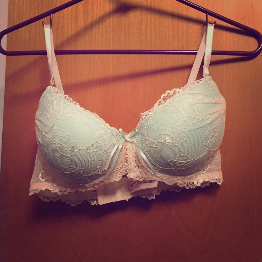 DONATED Sophie b. 36c lace push up bra nwot