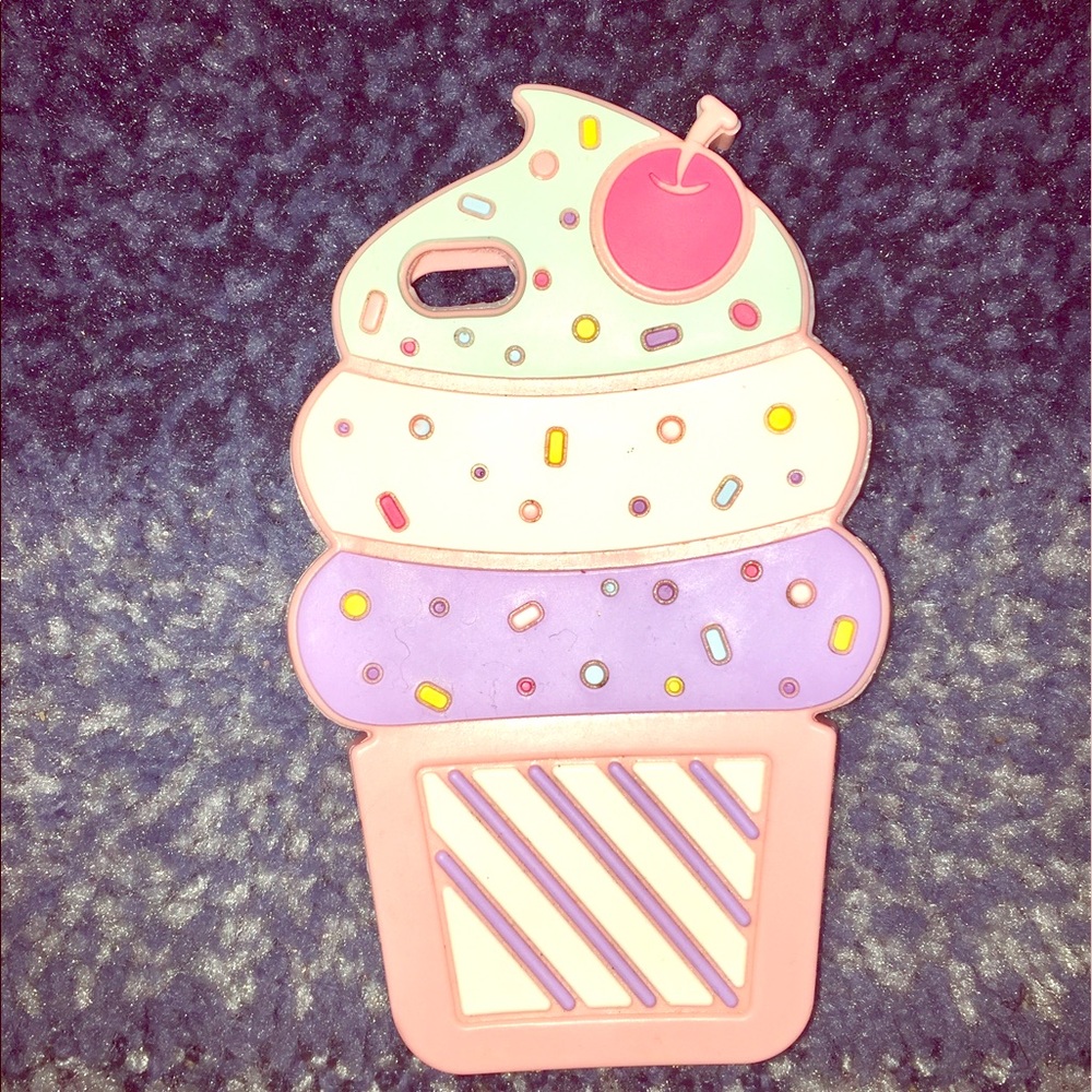 Cupcake iPhone 5c case
